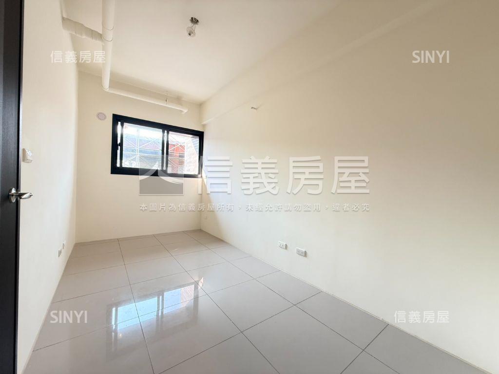 詠勝欣宇三房車位房屋室內格局與周邊環境