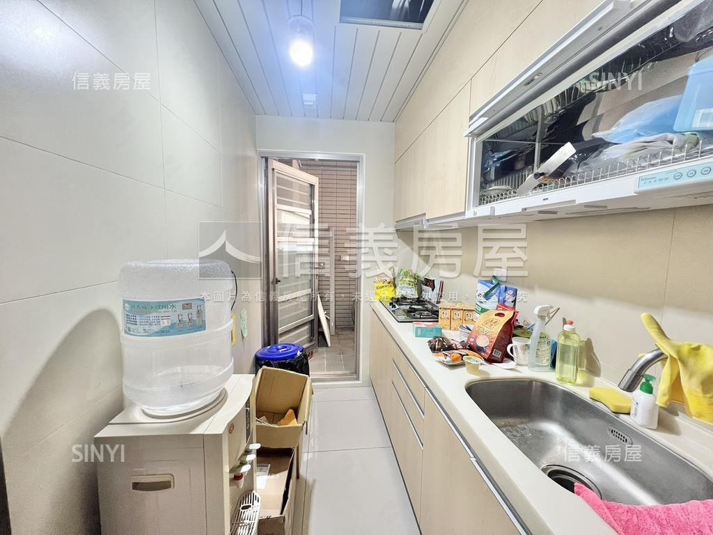 皇翔明亮兩房美屋房屋室內格局與周邊環境