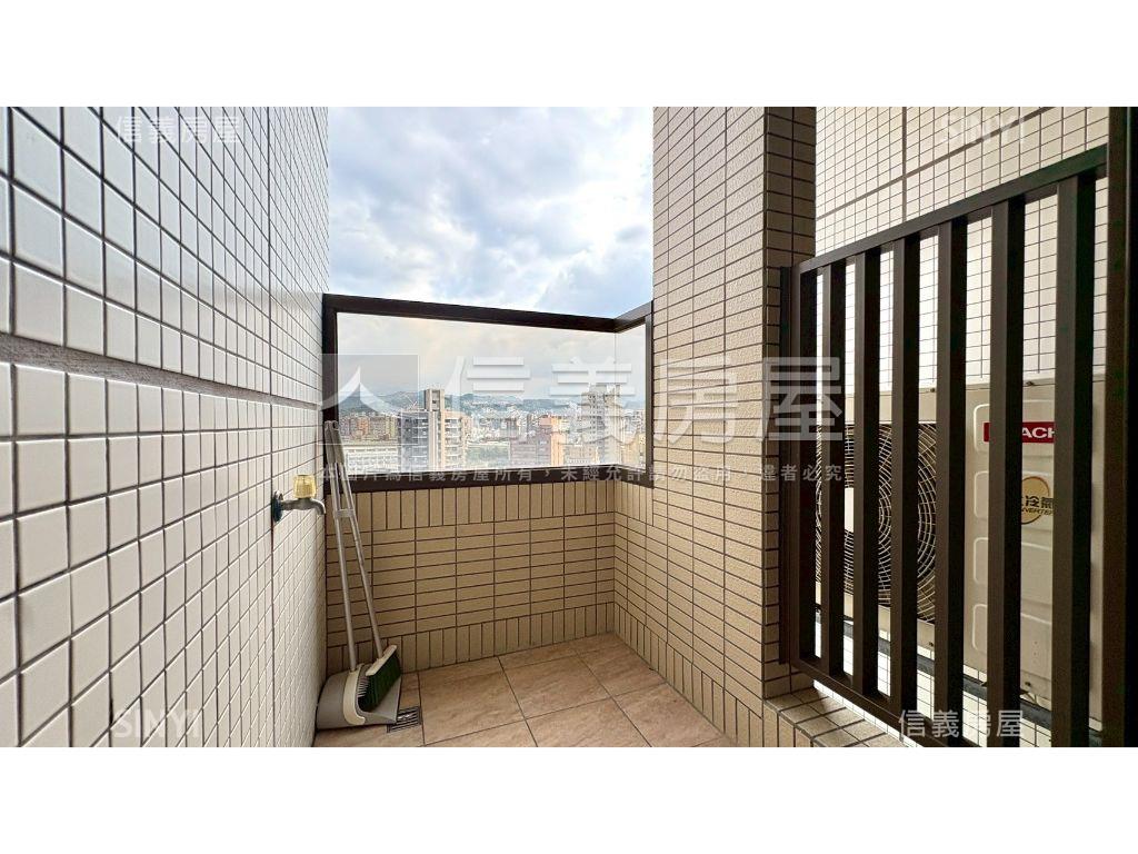 肯佳挑高精美套房房屋室內格局與周邊環境