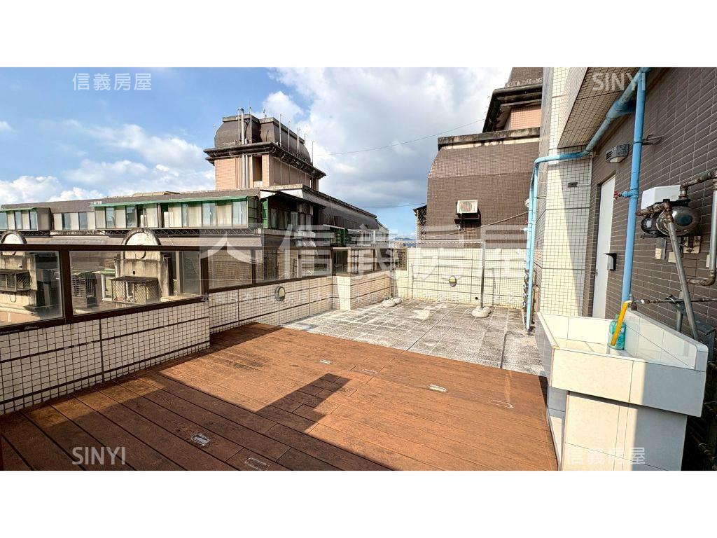 肯佳挑高精美套房房屋室內格局與周邊環境