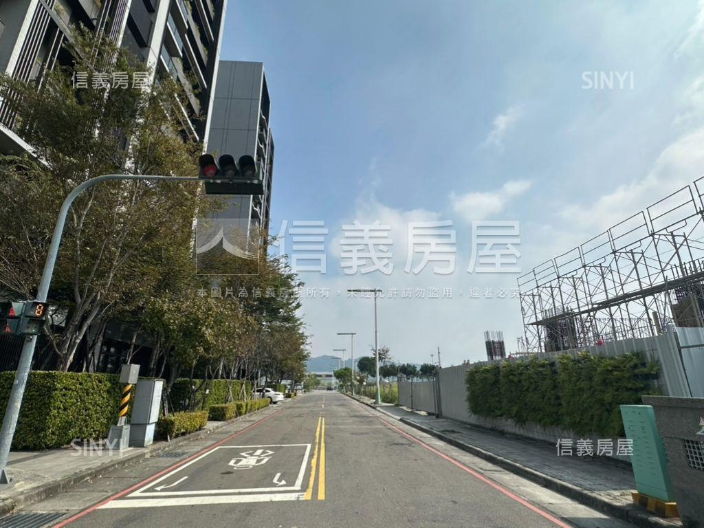 惠宇敦北大面寬賺錢店面房屋室內格局與周邊環境