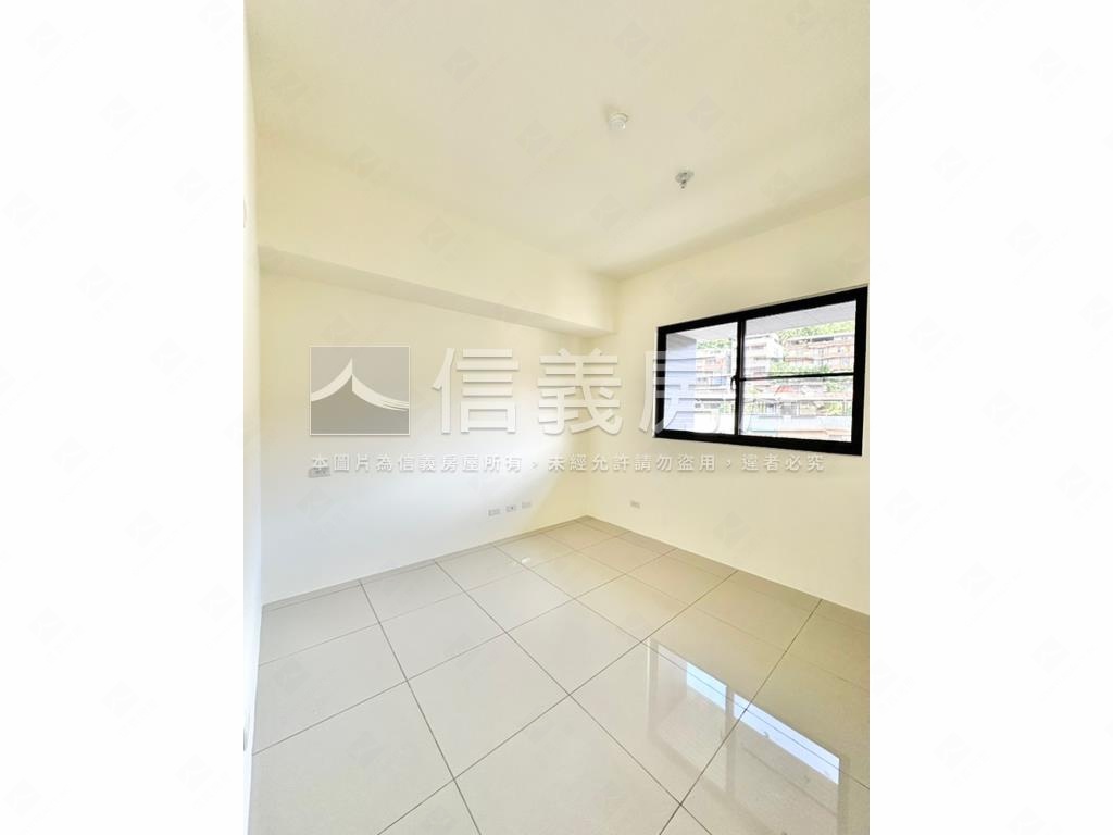 【奇岩重劃】新三房附車位房屋室內格局與周邊環境