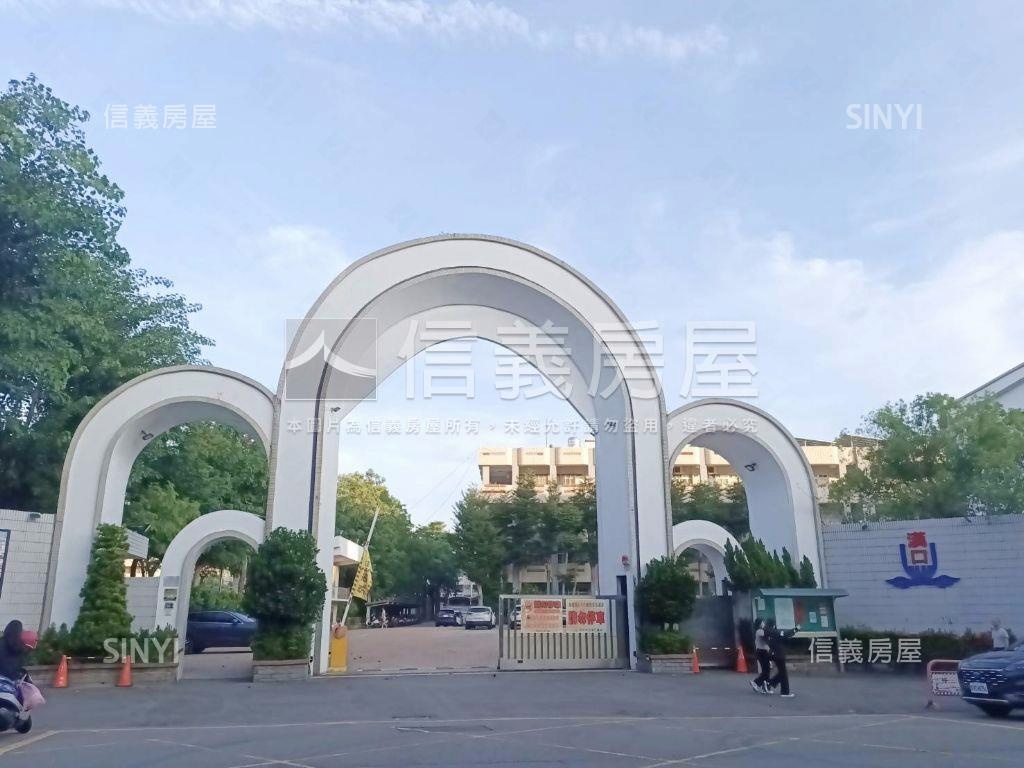 近忠明國小有陽台套房房屋室內格局與周邊環境