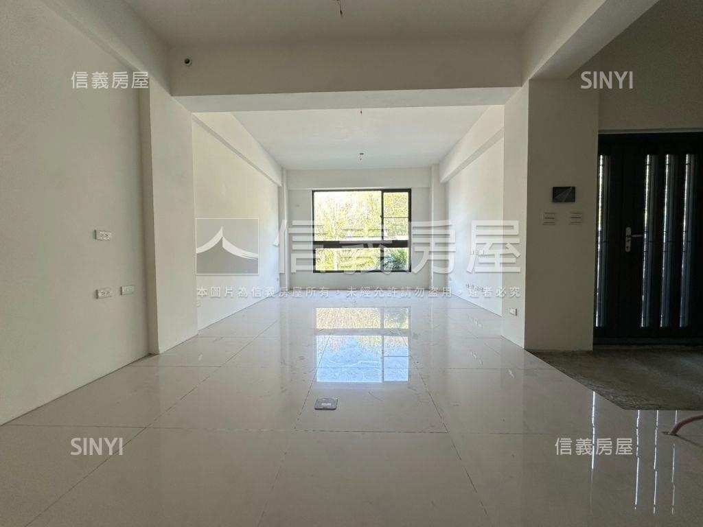 森ＶＩＬＬＡ採光美透天房屋室內格局與周邊環境