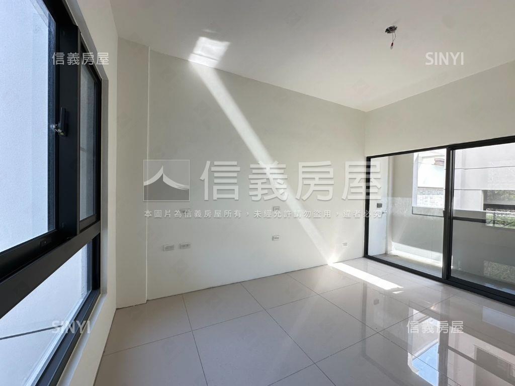 森ＶＩＬＬＡ採光美透天房屋室內格局與周邊環境