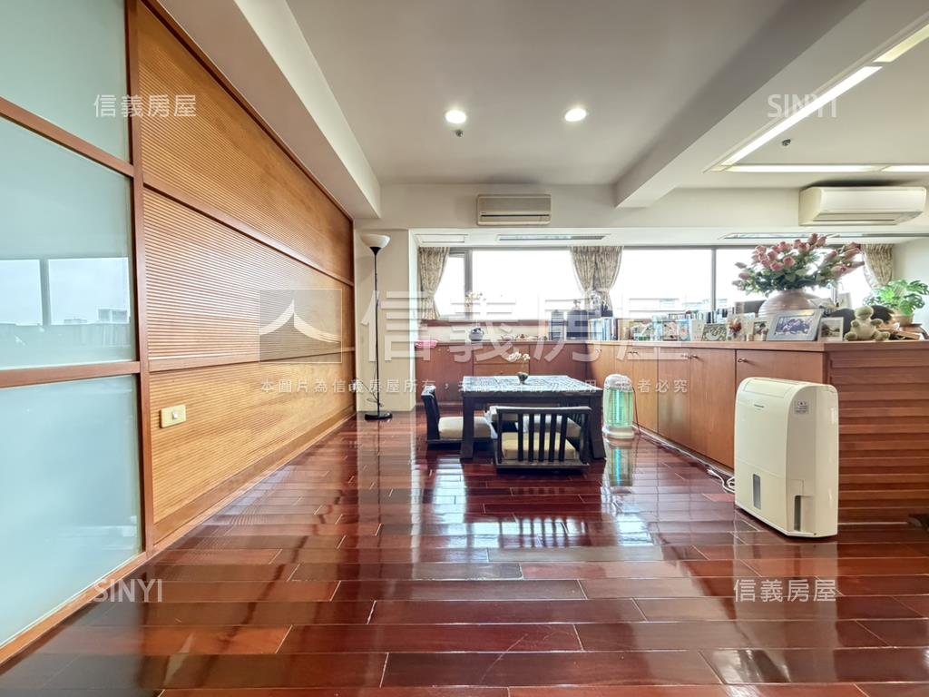 蘭亭面公園景大戶平面車位房屋室內格局與周邊環境