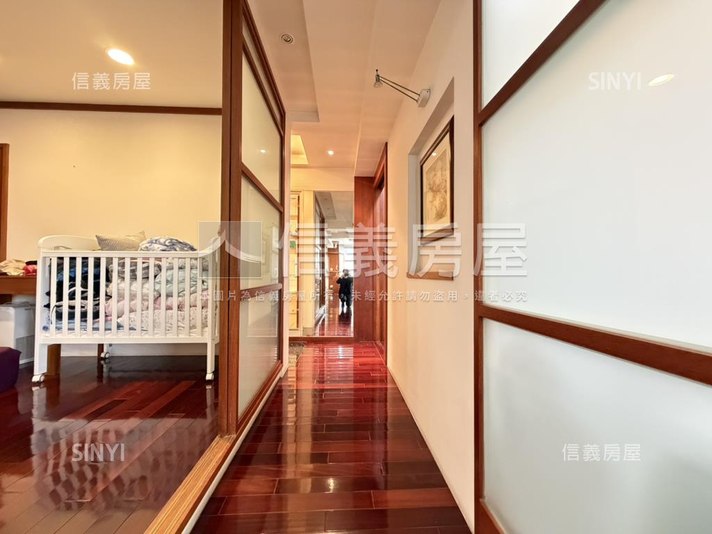 蘭亭面公園景大戶平面車位房屋室內格局與周邊環境