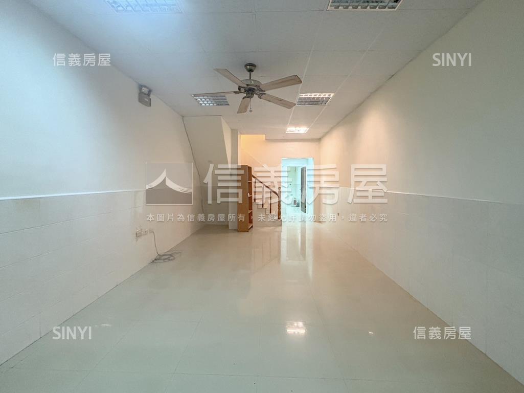 美濃活巷採光騎樓美透天房屋室內格局與周邊環境