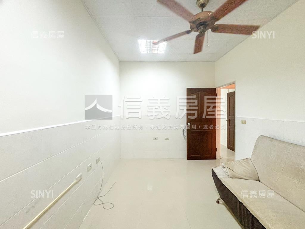 美濃活巷採光騎樓美透天房屋室內格局與周邊環境