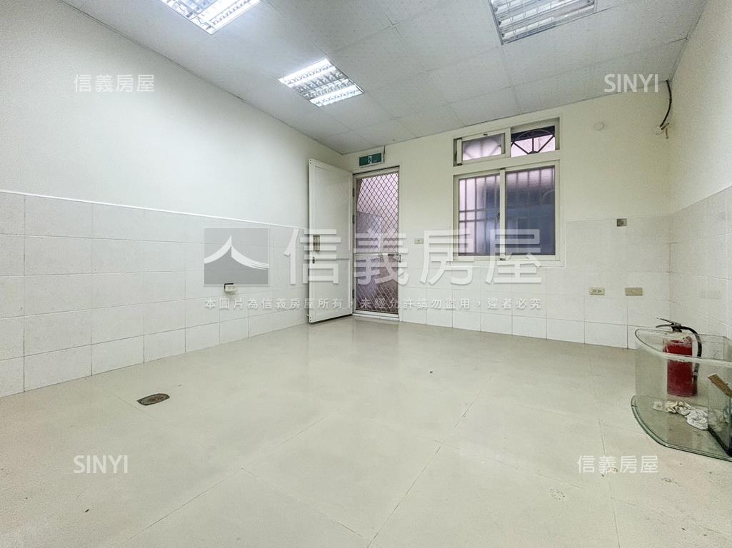 美濃活巷採光騎樓美透天房屋室內格局與周邊環境