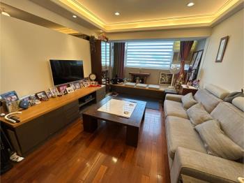 小碧潭捷運美三房坡平車位