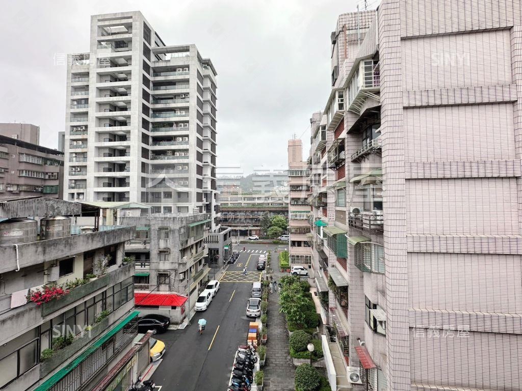 靜心特區四面採光好屋房屋室內格局與周邊環境