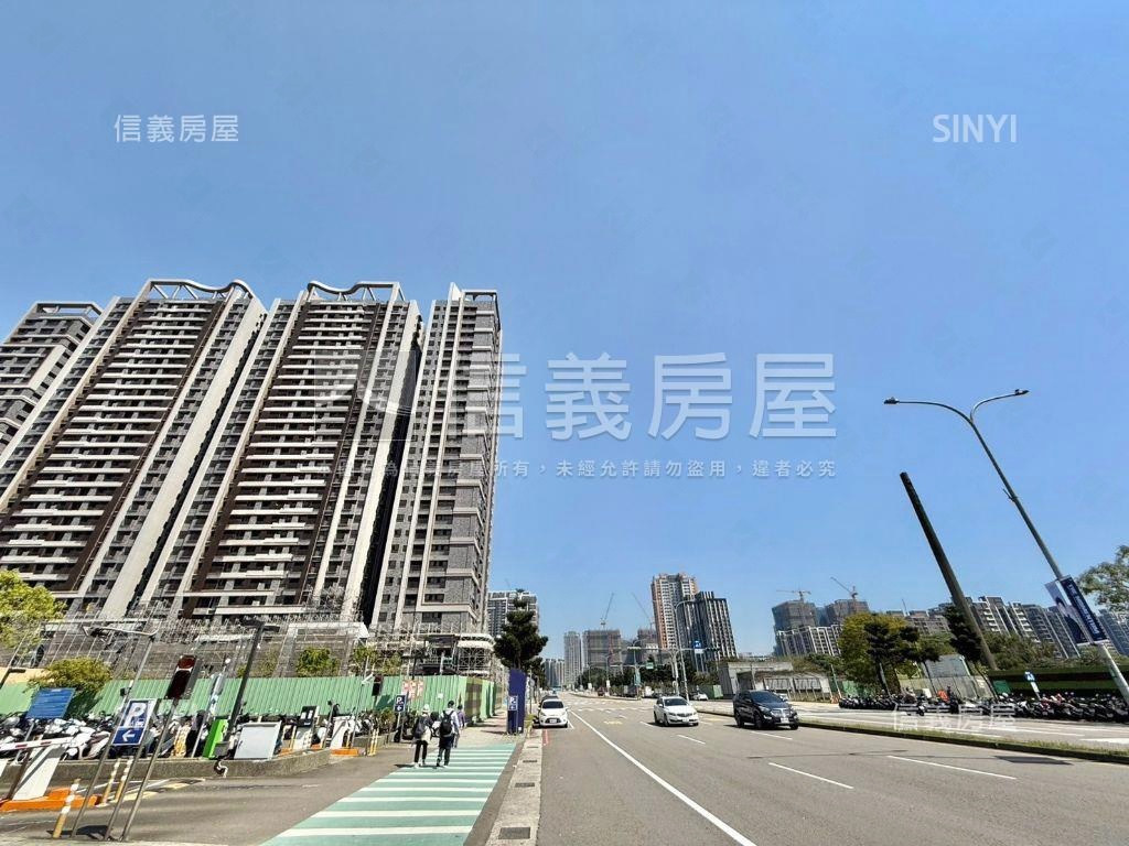 Ａ７君邑高樓邊間三房車位房屋室內格局與周邊環境