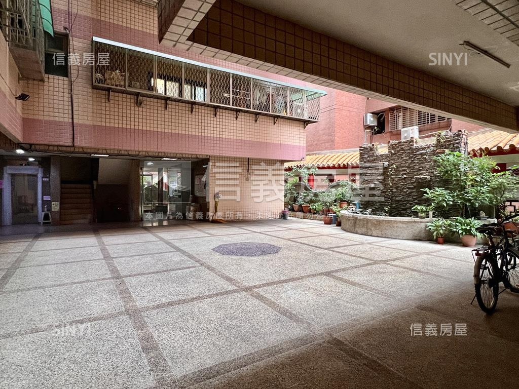 弘揚名門高樓三房有車位房屋室內格局與周邊環境