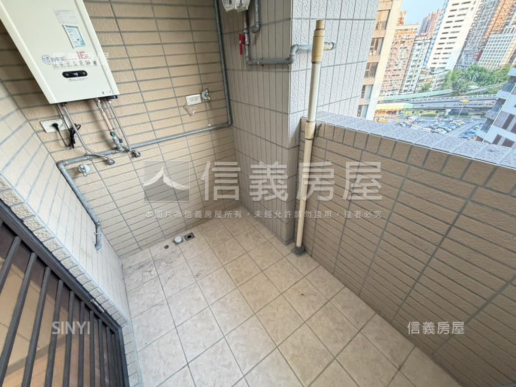 三重站旁◆公園景觀兩房房屋室內格局與周邊環境