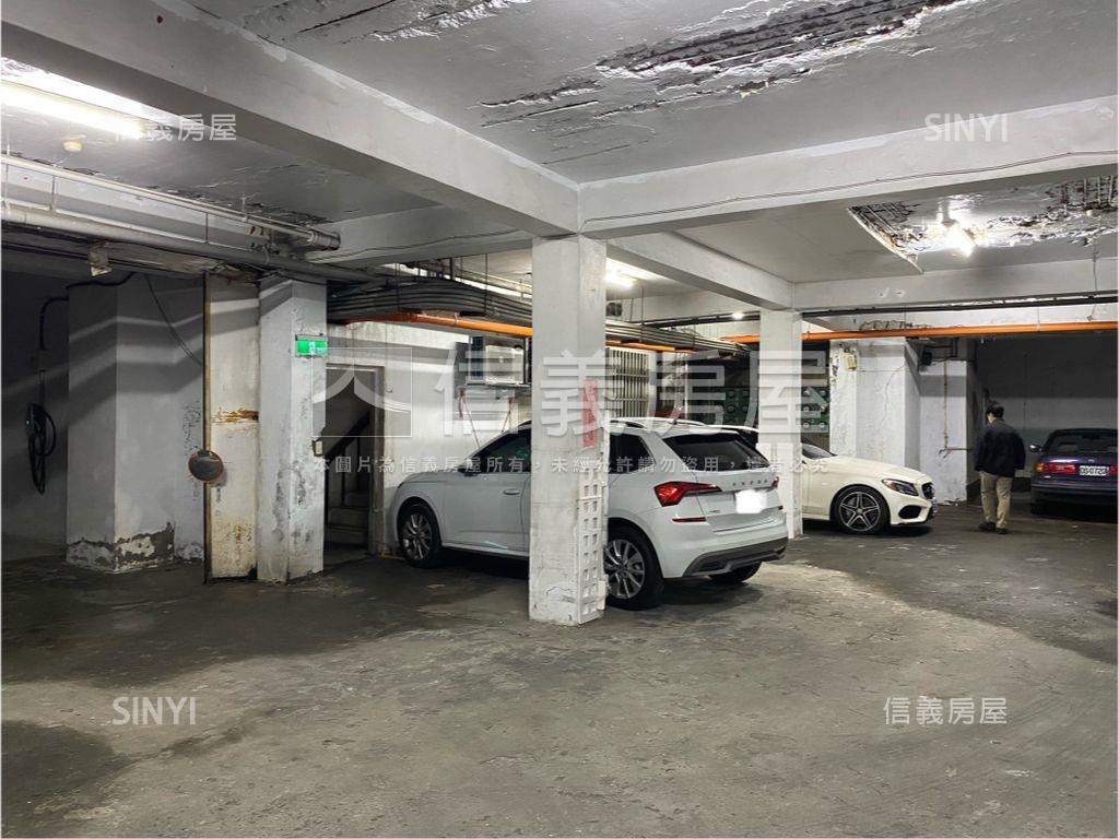 北門【大】坡平車位房屋室內格局與周邊環境