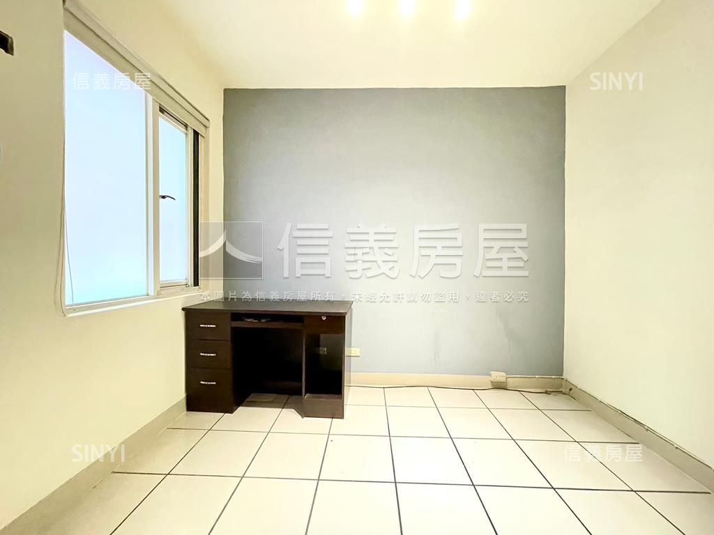 台北市一層一戶低樓層二樓房屋室內格局與周邊環境