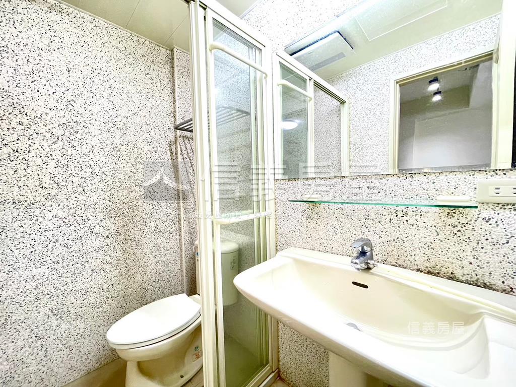 台北市一層一戶低樓層二樓房屋室內格局與周邊環境