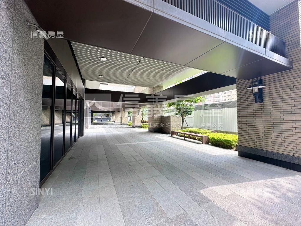 丹麥琥珀⭐️挑高智能裝潢房屋室內格局與周邊環境