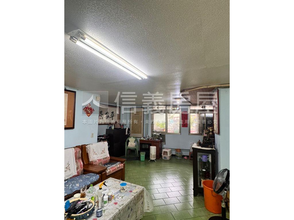 華江整宅黃金三樓大空間房屋室內格局與周邊環境
