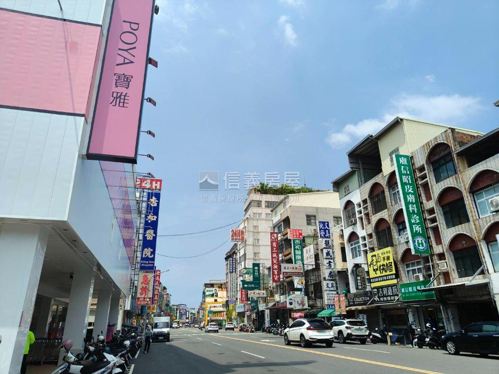 五甲近萬家福便利活巷透天房屋室內格局與周邊環境