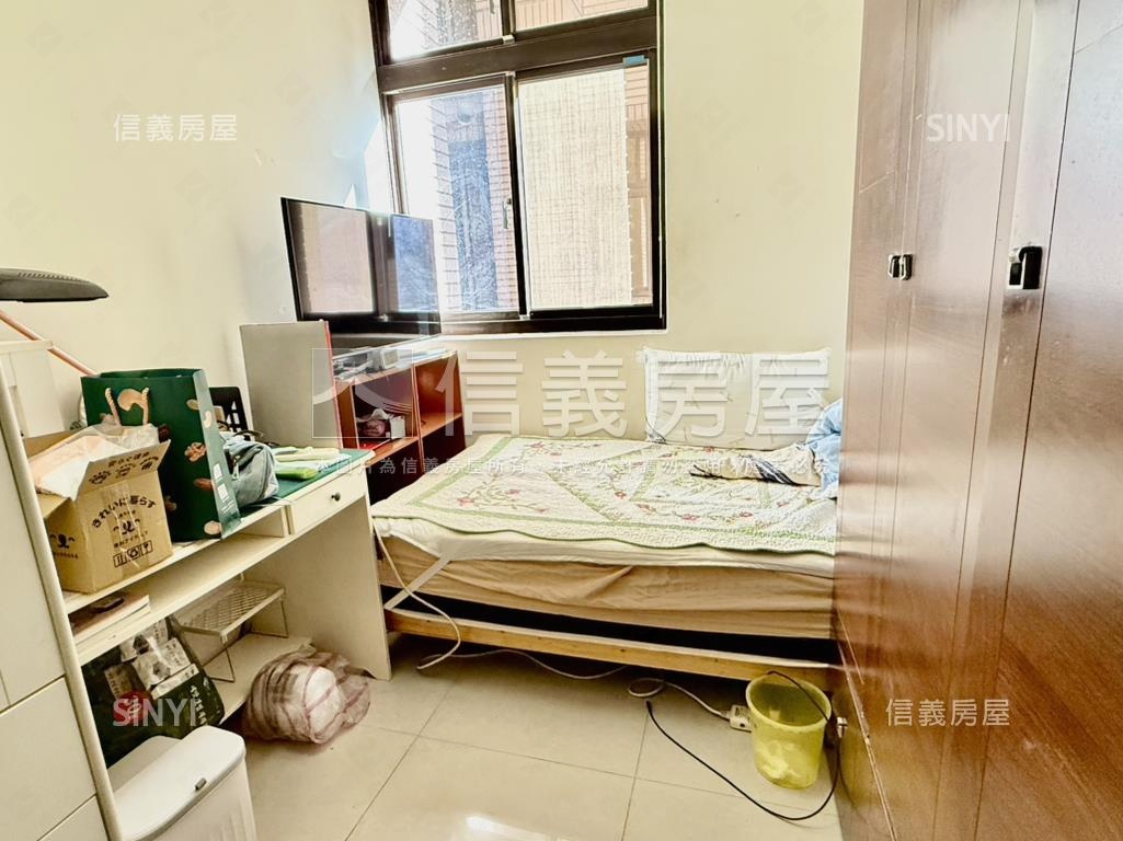瓏山林喜來登三房房屋室內格局與周邊環境