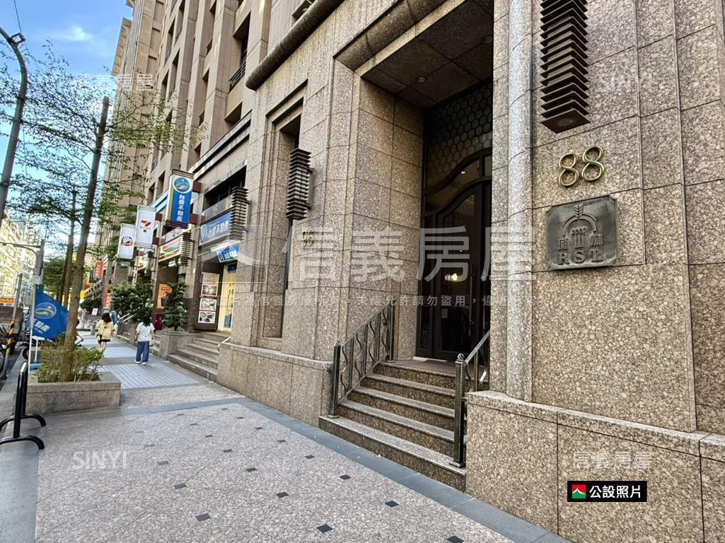 瓏山林喜來登三房房屋室內格局與周邊環境