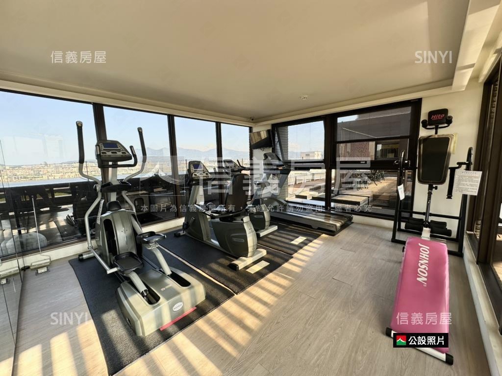 閱世界高樓精緻４房車位房屋室內格局與周邊環境