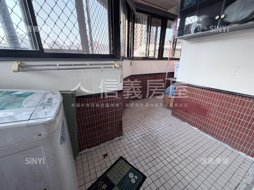 兒童公園旁視野美屋房屋室內格局與周邊環境