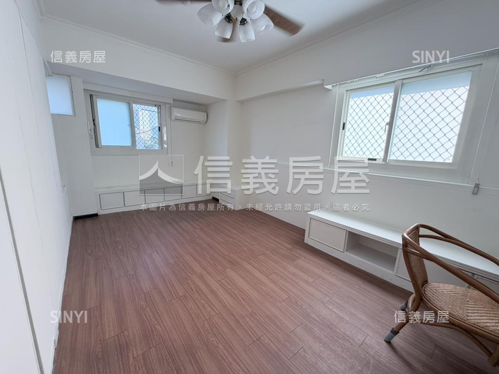 兒童公園旁視野美屋房屋室內格局與周邊環境