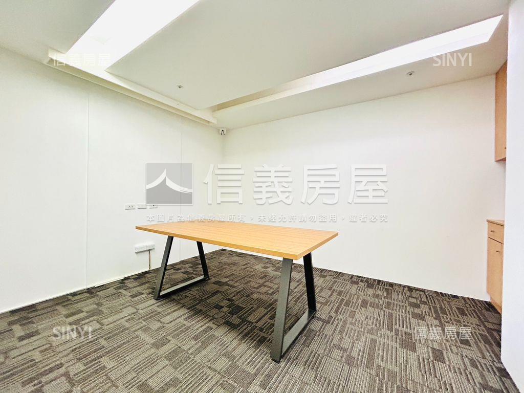 面公園南京東聯合第一辦公房屋室內格局與周邊環境