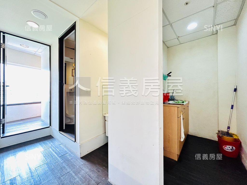 面公園南京東聯合第一辦公房屋室內格局與周邊環境