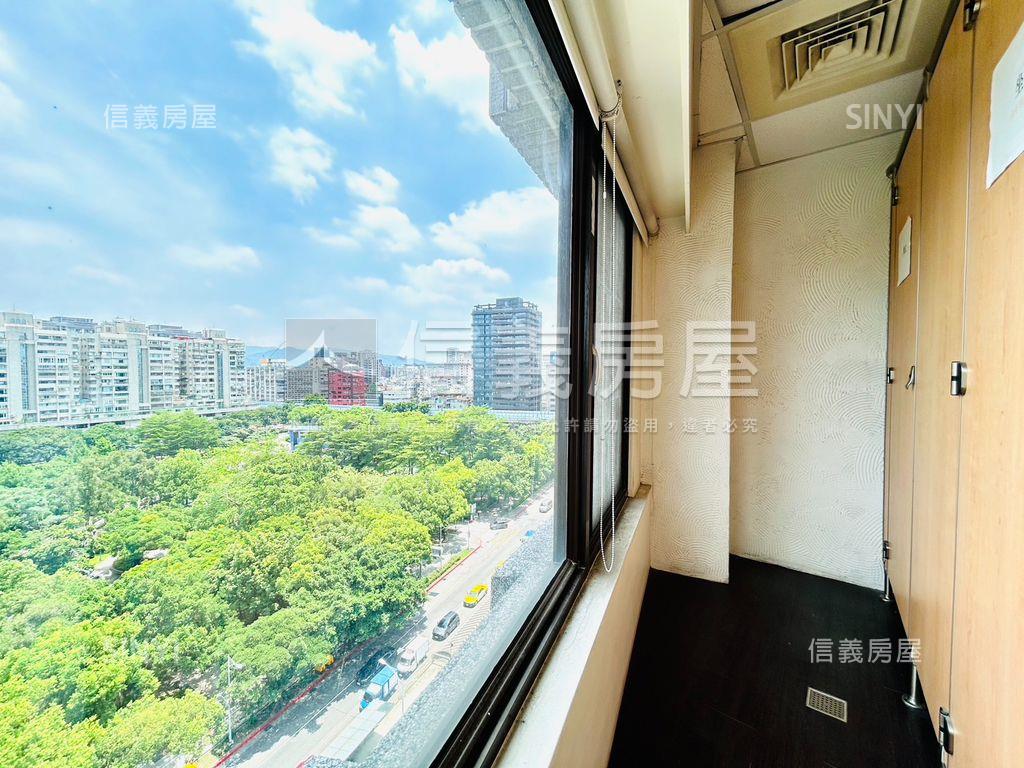 面公園南京東聯合第一辦公房屋室內格局與周邊環境