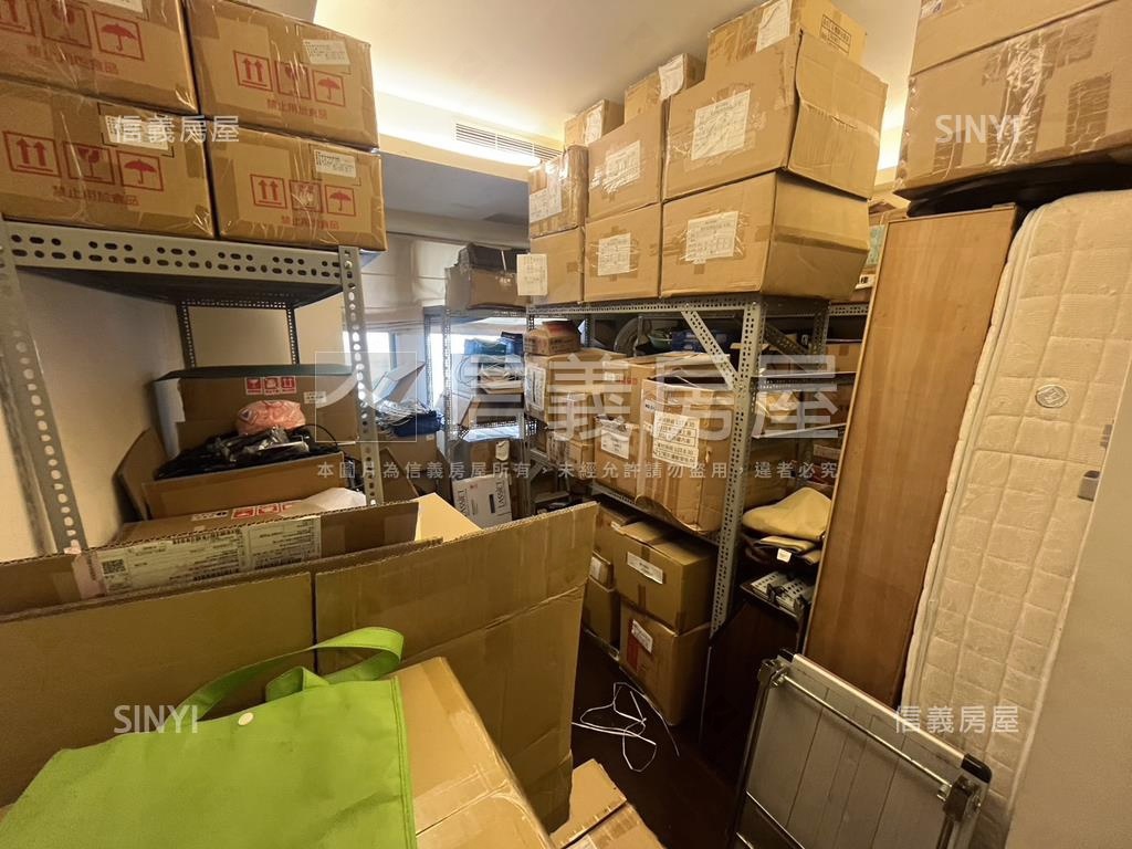 急售！天籟美術四房雙平車房屋室內格局與周邊環境