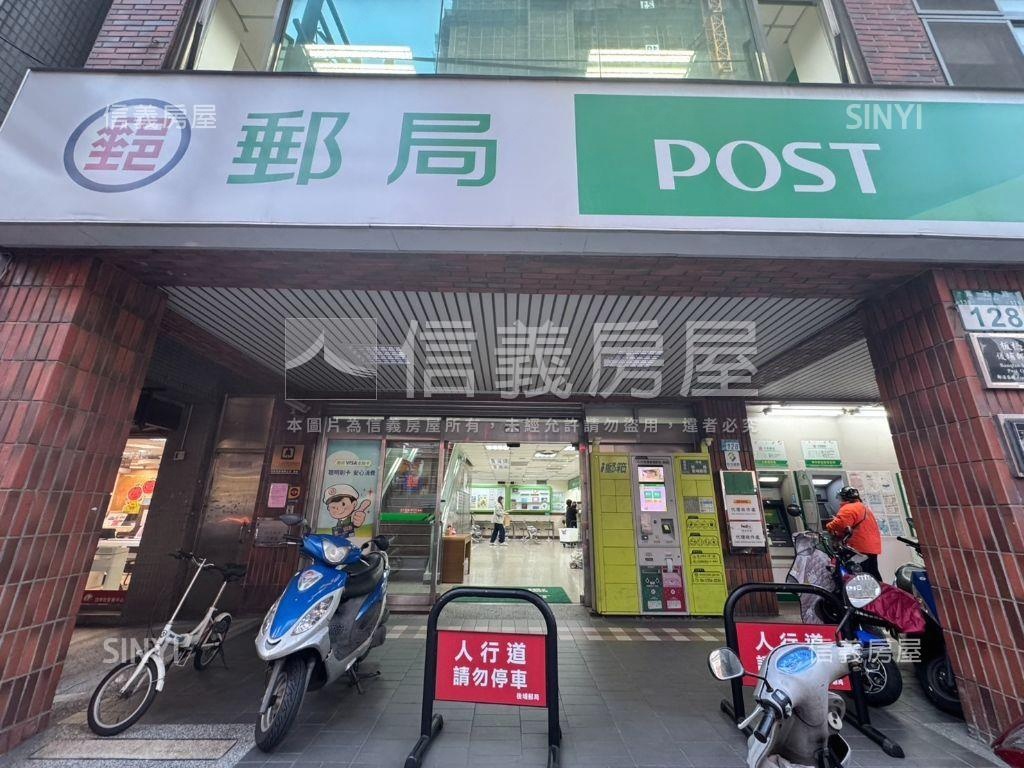 來自頂樓兆璞開禧兩房車位房屋室內格局與周邊環境