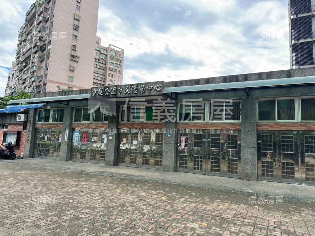 來自頂樓兆璞開禧兩房車位房屋室內格局與周邊環境