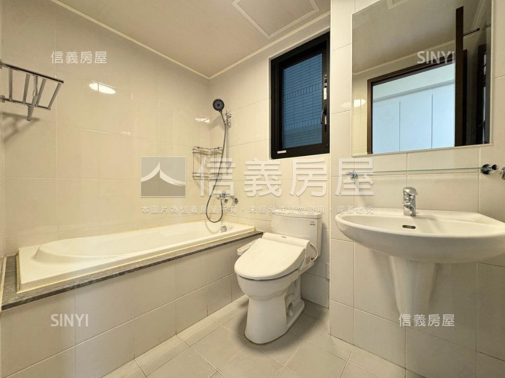 經典環球市房屋室內格局與周邊環境