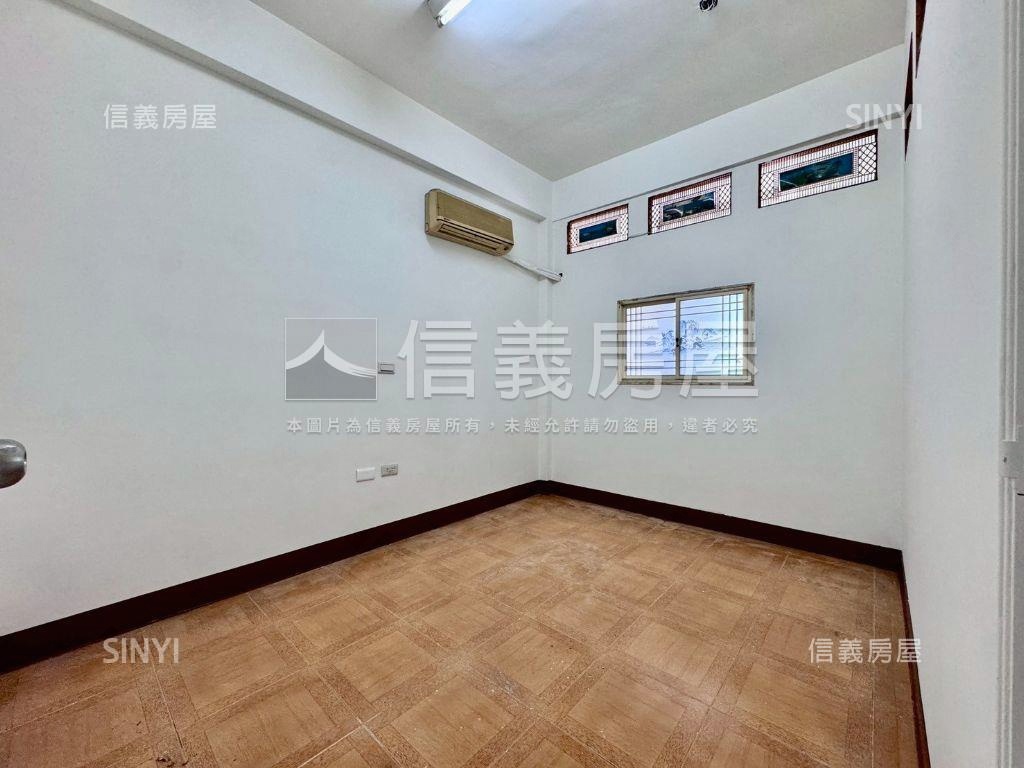 遼寧正街騎樓黃金透店房屋室內格局與周邊環境