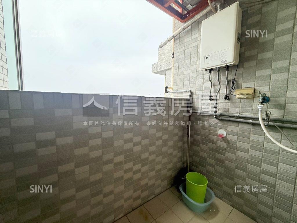 南加州Ａ棟稀有朝南河景房屋室內格局與周邊環境