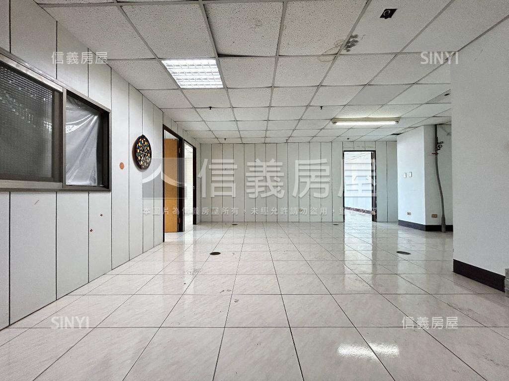 近台中國小採光三房房屋室內格局與周邊環境