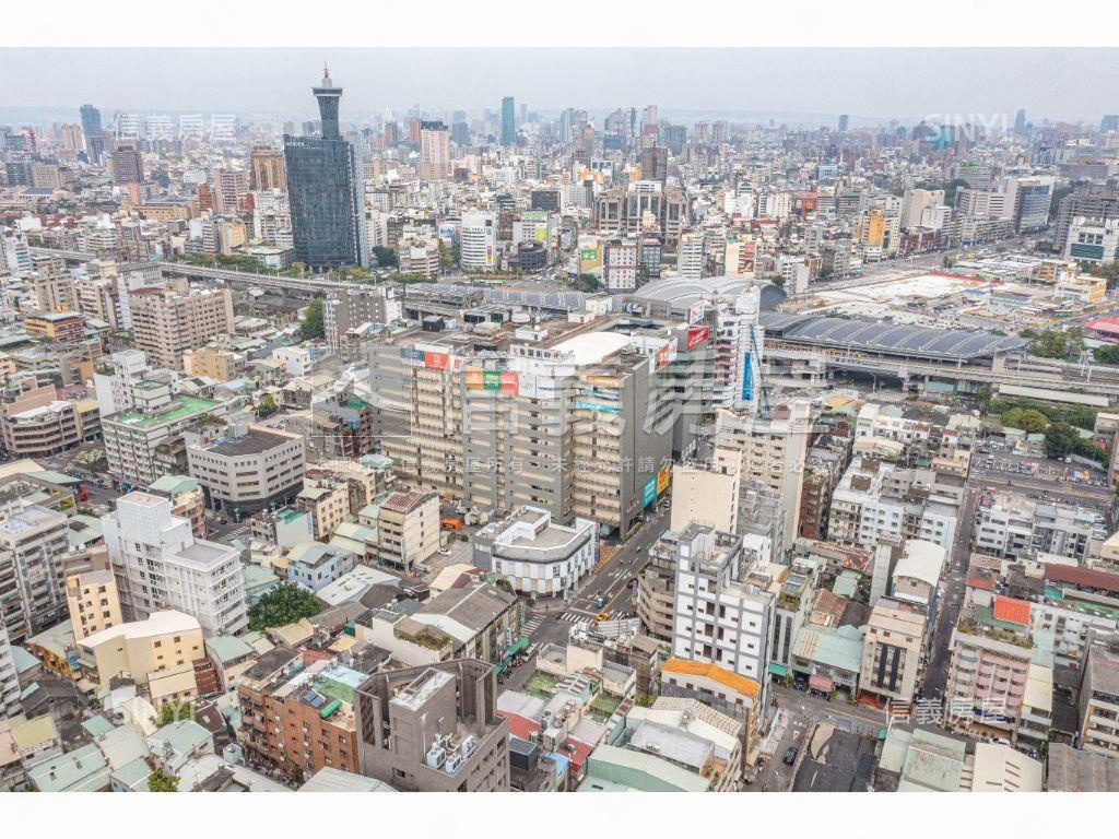 近台中國小採光三房房屋室內格局與周邊環境