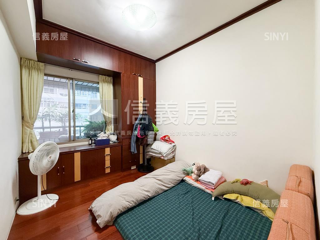 榮總採光通風美四房平車房屋室內格局與周邊環境