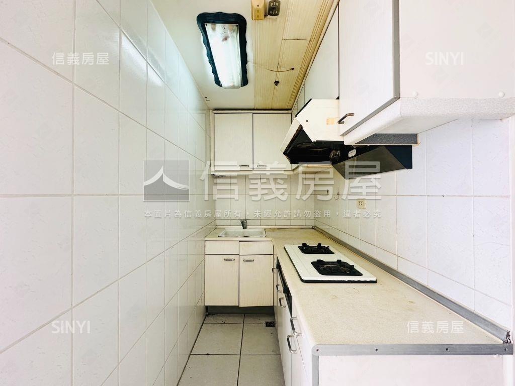 富麗景觀方㊣大２房雙衛浴房屋室內格局與周邊環境