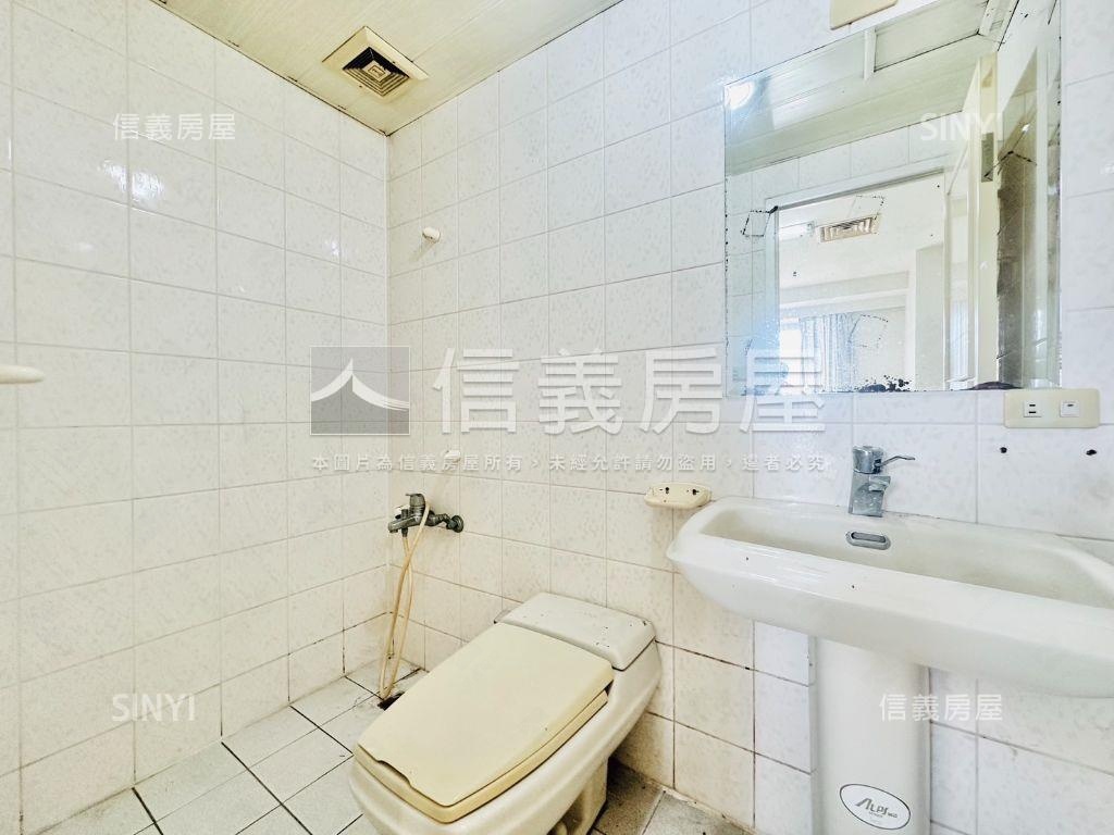 富麗景觀方㊣大２房雙衛浴房屋室內格局與周邊環境
