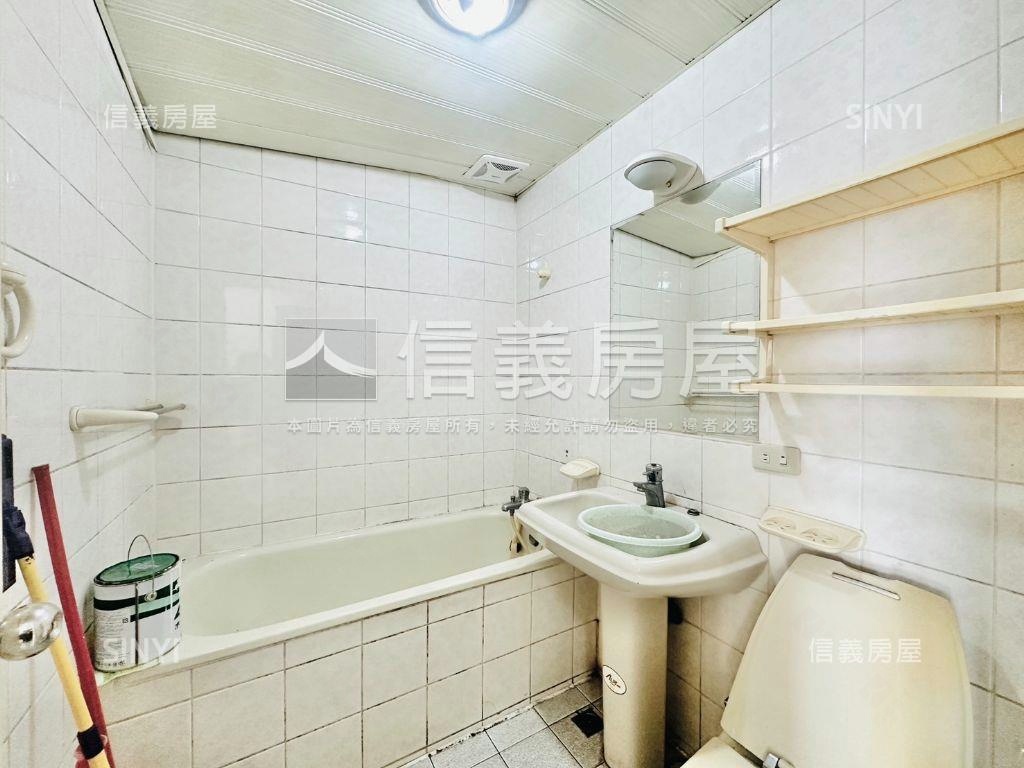 富麗景觀方㊣大２房雙衛浴房屋室內格局與周邊環境