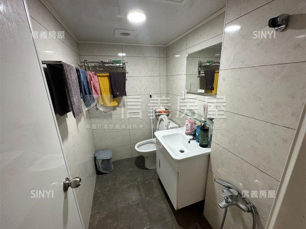 超大三房適合店住房屋室內格局與周邊環境