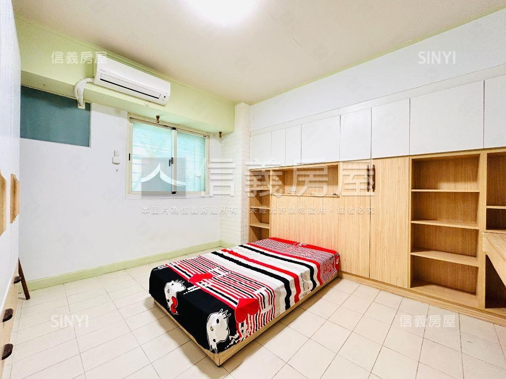 國泰電梯雙併三房房屋室內格局與周邊環境
