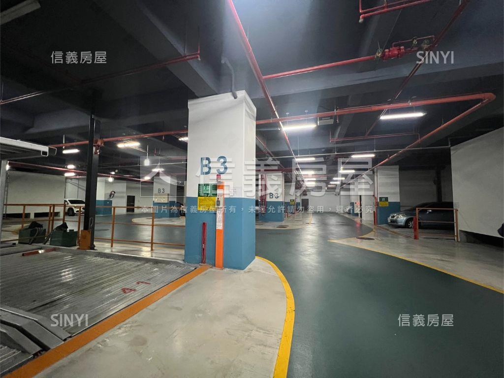松竹領竹月館館兩房車位房屋室內格局與周邊環境