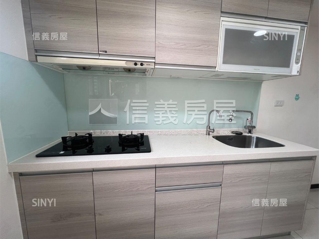 松竹領竹月館館兩房車位房屋室內格局與周邊環境