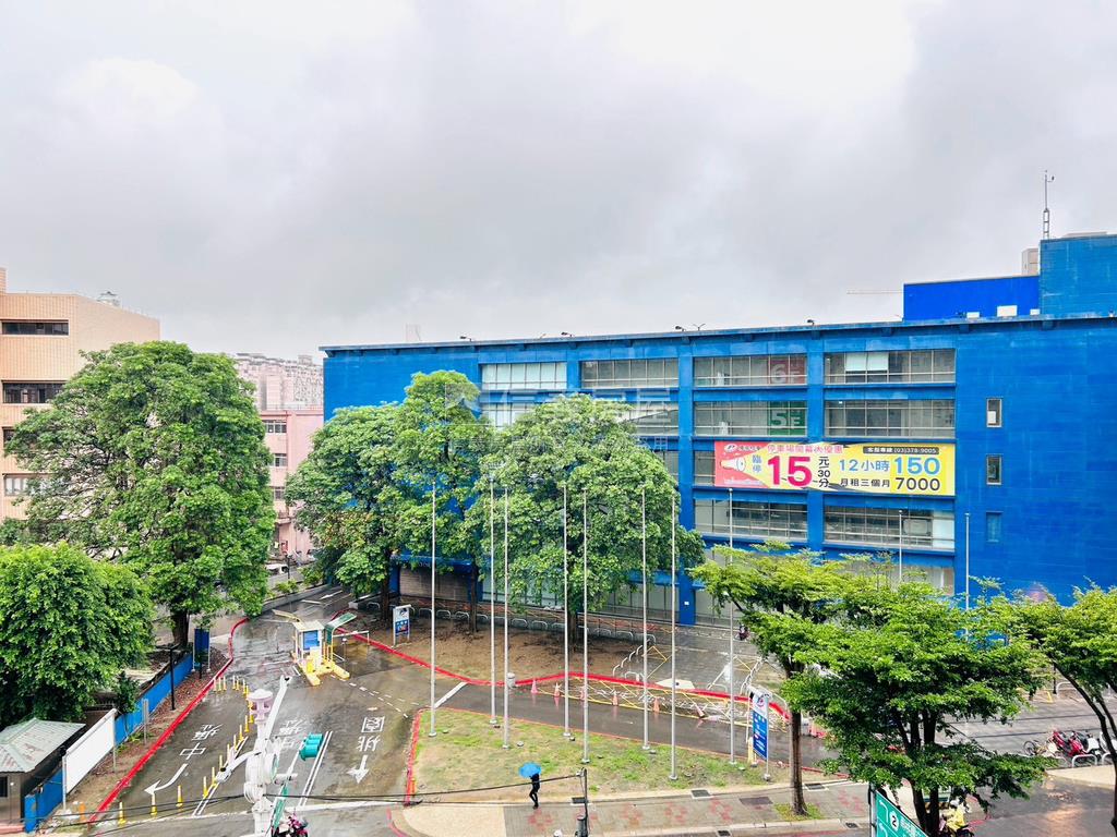 武陵旁２房車位房屋室內格局與周邊環境